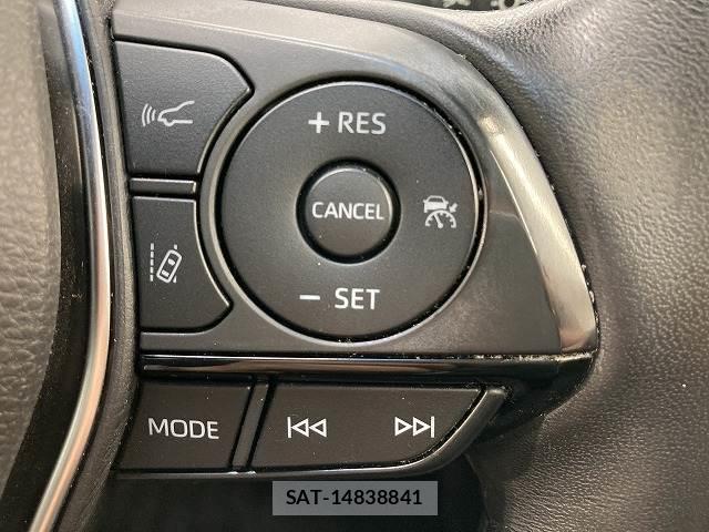 Toyota CROWN HYBRID 2018-08 8649972-5