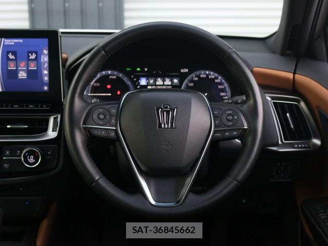 Toyota CROWN HYBRID 2021-07 8650840-17