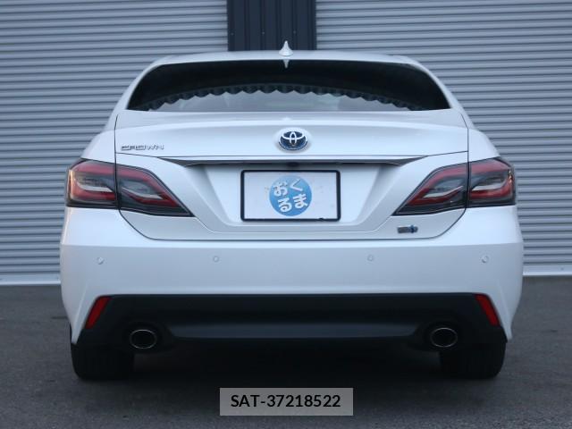 Toyota CROWN HYBRID 2021-07 8650841-1