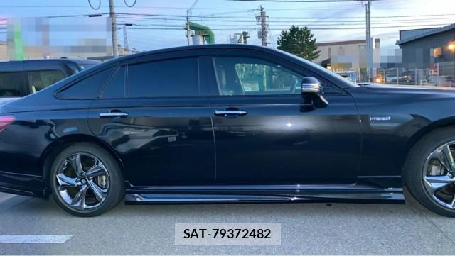 Toyota CROWN HYBRID 2019-08 8651361-3