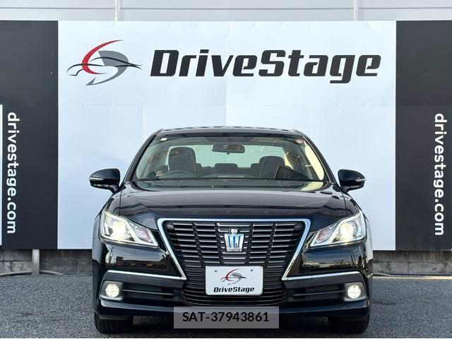Toyota CROWN HYBRID 2014-08 8651673-18