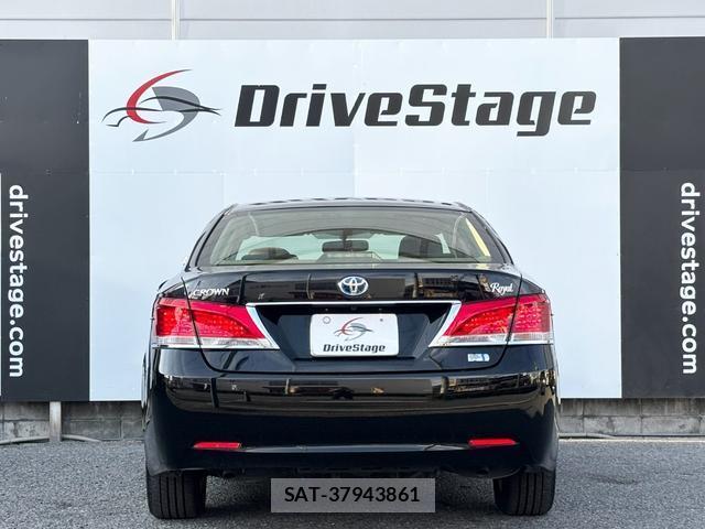 Toyota CROWN HYBRID 2014-08 8651673-19