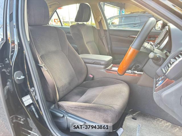 Toyota CROWN HYBRID 2014-08 8651673-5