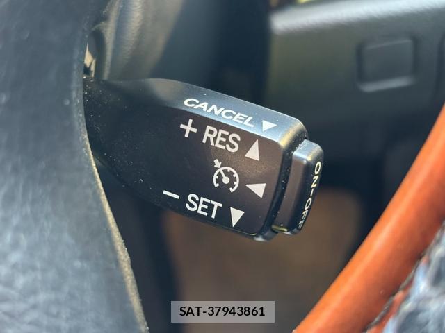 Toyota CROWN HYBRID 2014-08 8651673-9