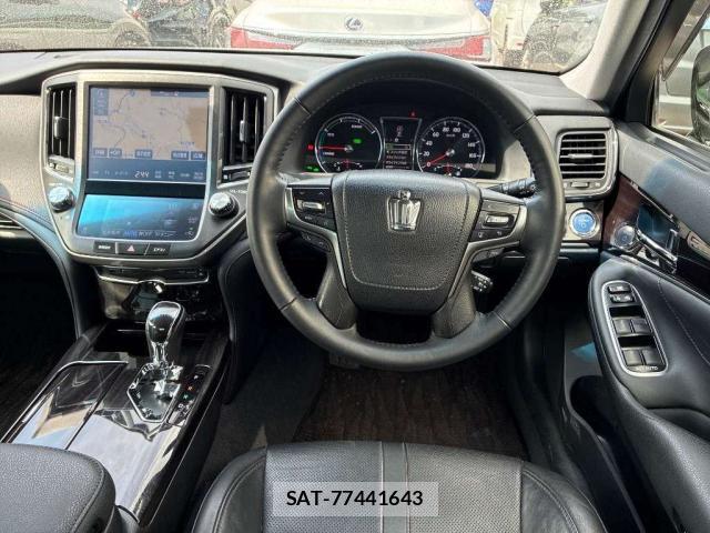 Toyota CROWN HYBRID 2016-01 8651741-4