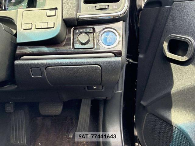 Toyota CROWN HYBRID 2016-01 8651741-9