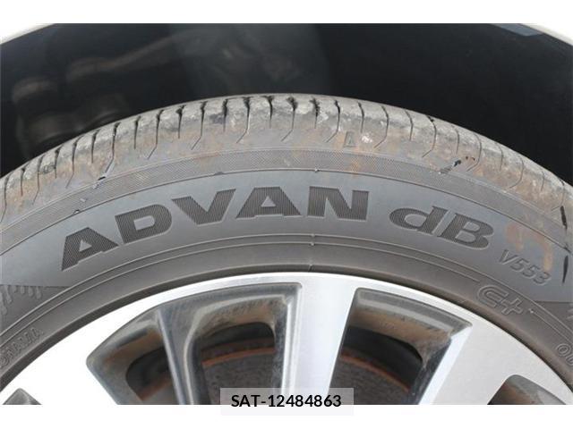Toyota CROWN HYBRID 2018-06 8651893-19
