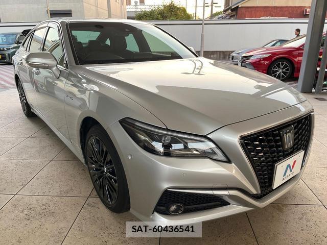 Toyota CROWN HYBRID 2019-10 8652541-15