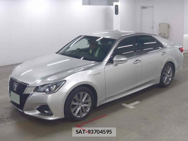 Toyota CROWN HYBRID 2017-06 8652605-0