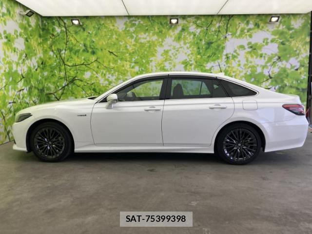 Toyota CROWN HYBRID 2019-11 8652647-1