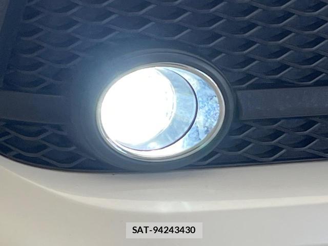 Toyota CROWN HYBRID 2019-04 8653284-10