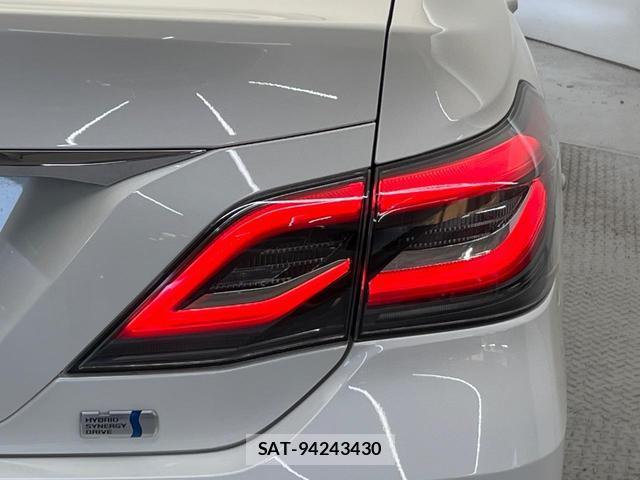 Toyota CROWN HYBRID 2019-04 8653284-17