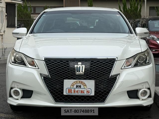 Toyota CROWN HYBRID 2015 8653439-1