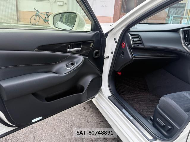 Toyota CROWN HYBRID 2015 8653439-11