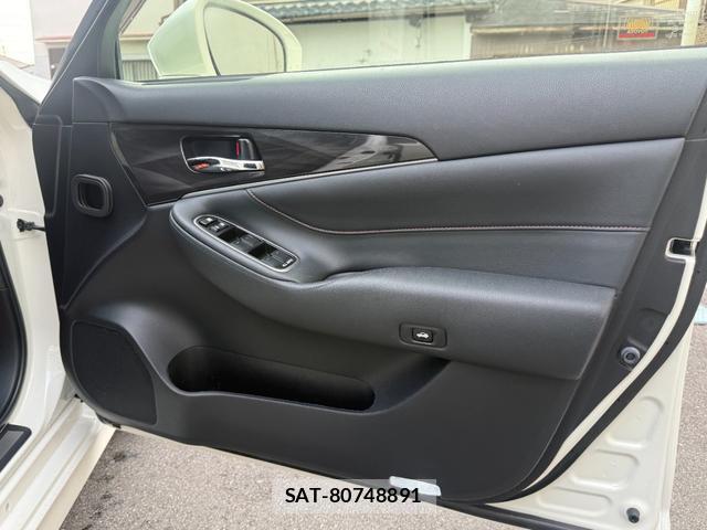 Toyota CROWN HYBRID 2015 8653439-16