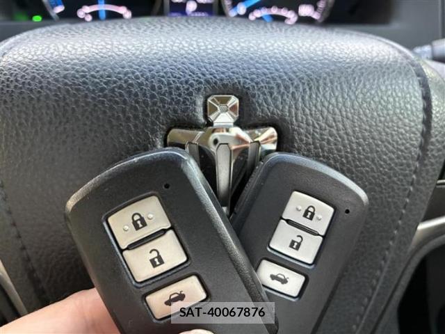 Toyota CROWN HYBRID 2013-07 8653708-14