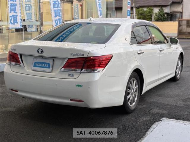 Toyota CROWN HYBRID 2013-07 8653708-2
