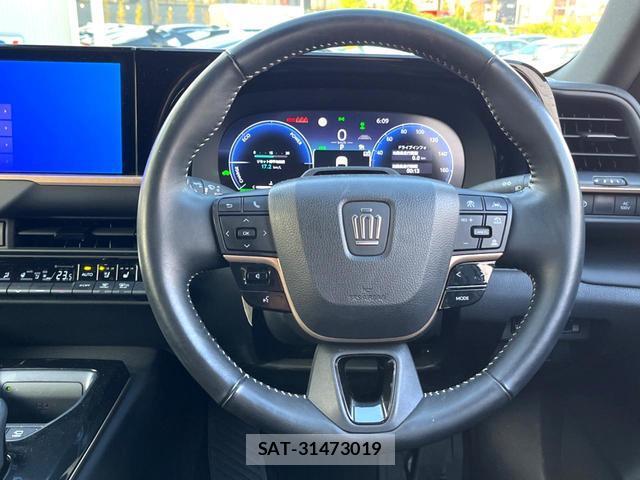 Toyota CROWN 2025-02 8646799-11