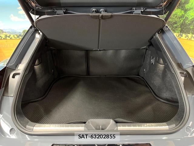 Toyota CROWN 2023-11 8647286-9