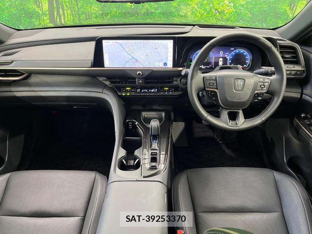 Toyota CROWN 2025-03 8647839-1