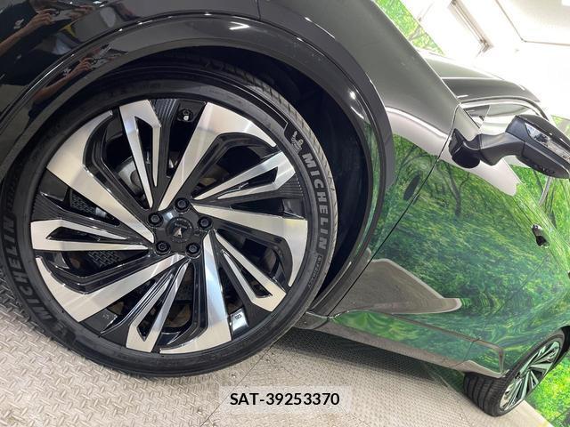 Toyota CROWN 2025-03 8647839-12