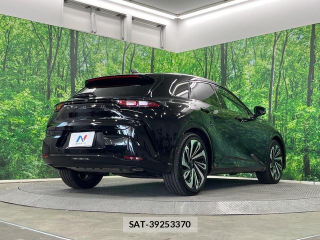 Toyota CROWN 2025-03 8647839-16