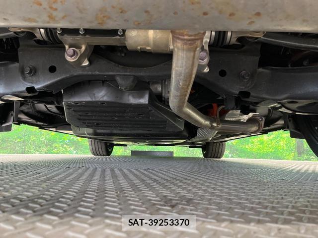 Toyota CROWN 2025-03 8647839-18