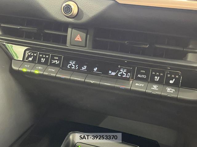 Toyota CROWN 2025-03 8647839-5