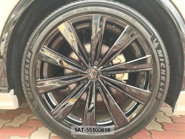 Toyota CROWN 2024-11 8648325-12