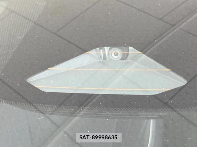 Toyota CROWN 2024-04 8648347-5