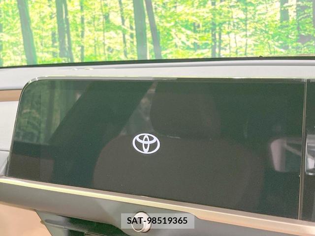 Toyota CROWN 2024-12 8651701-3