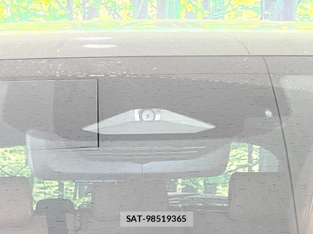 Toyota CROWN 2024-12 8651701-5