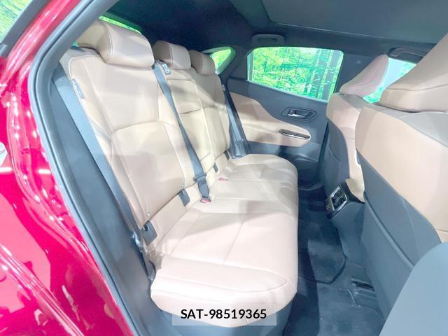 Toyota CROWN 2024-12 8651701-8