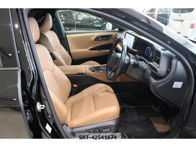 Toyota CROWN 2024-07 8652621-5