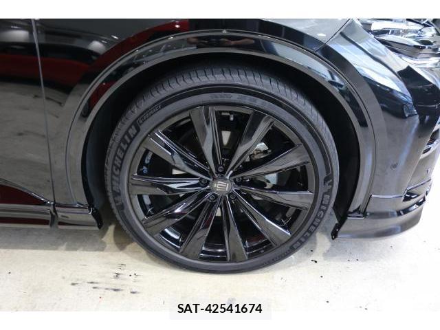 Toyota CROWN 2024-07 8652621-8