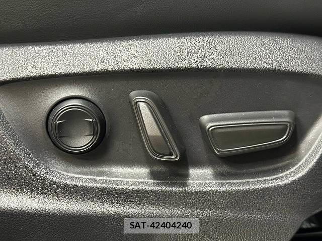 Toyota CROWN 2024-02 8652873-7