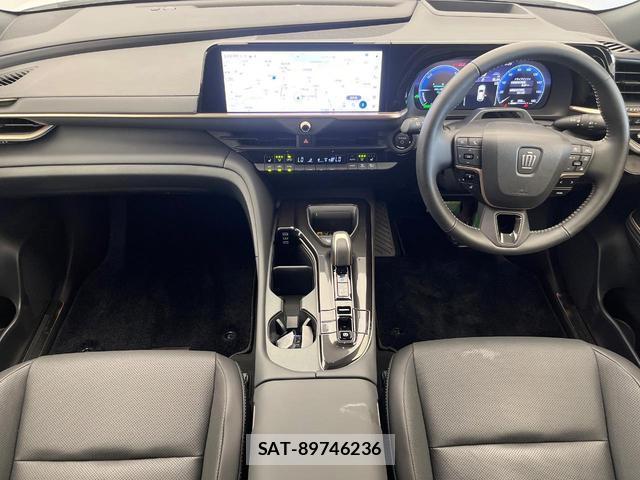 Toyota CROWN 2024-09 8653280-1