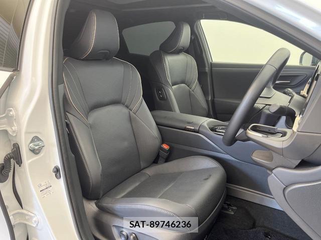 Toyota CROWN 2024-09 8653280-7