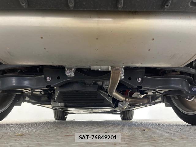 Toyota CROWN 2023-10 8653283-18