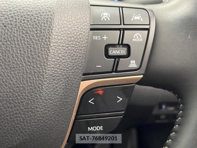 Toyota CROWN 2023-10 8653283-9