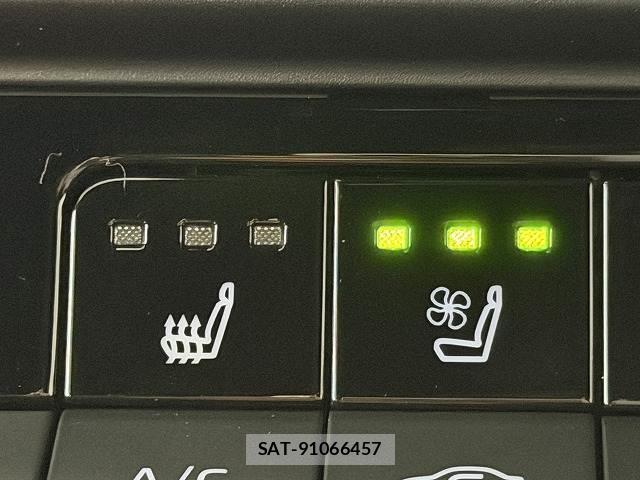 Toyota CROWN 2024-01 8653851-10