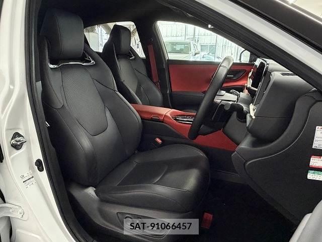 Toyota CROWN 2024-01 8653851-4