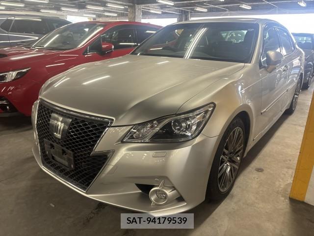 Toyota CROWN 2013-02 8647603-0