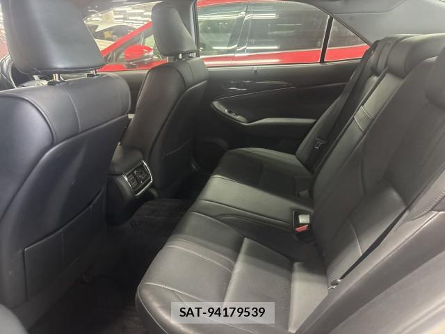 Toyota CROWN 2013-02 8647603-2