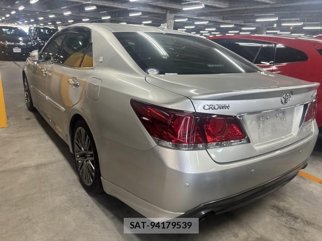 Toyota CROWN 2013-02 8647603-4