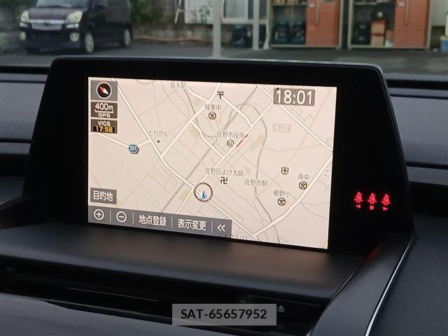 Toyota CROWN 2019-06 8647693-2