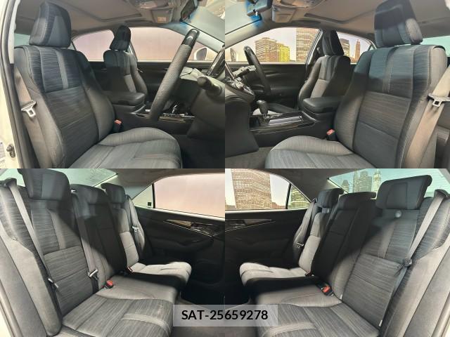 Toyota CROWN 2014-02 8647758-3