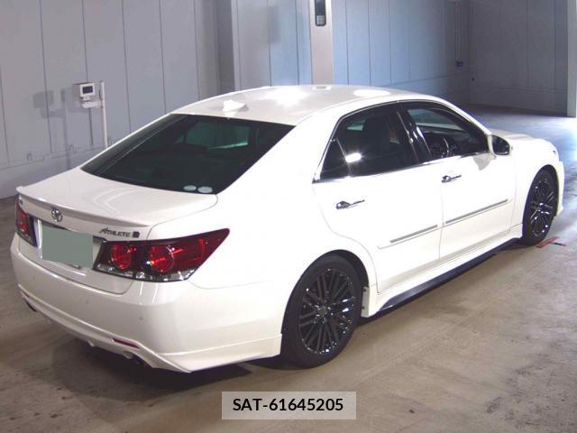 Toyota CROWN 2016-03 8648923-4