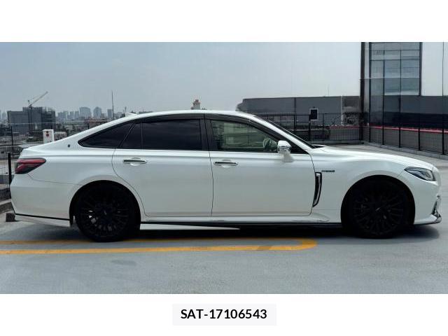 Toyota CROWN 2018 8649627-12