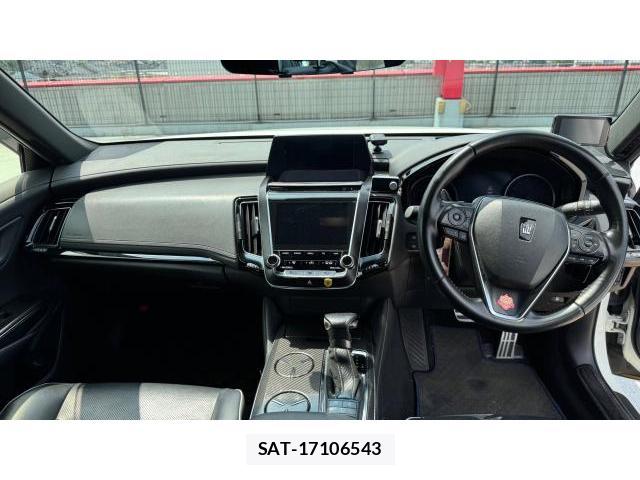 Toyota CROWN 2018 8649627-2